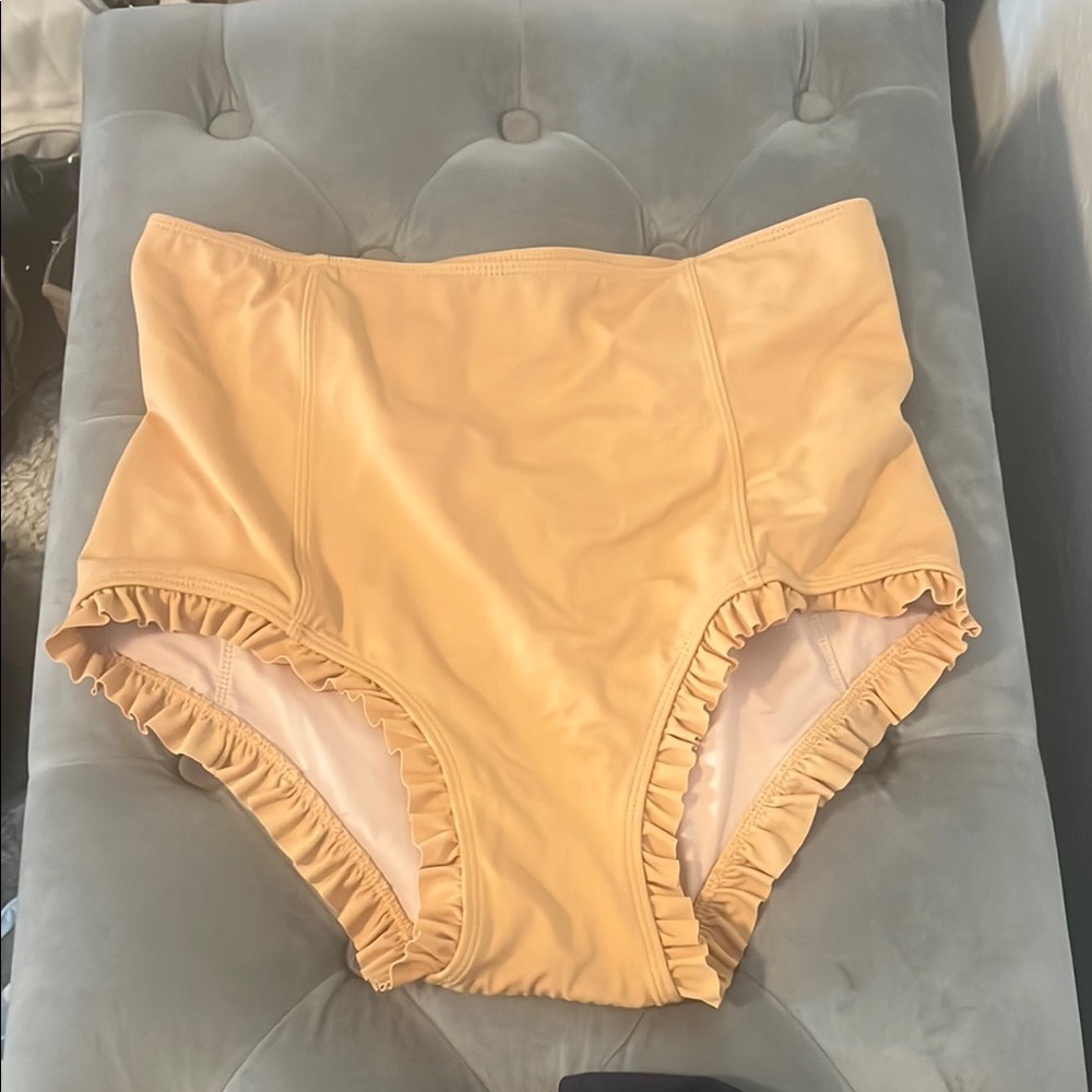 Kortni Jeane High-Waisted Ruffle Bikini Bottom M
